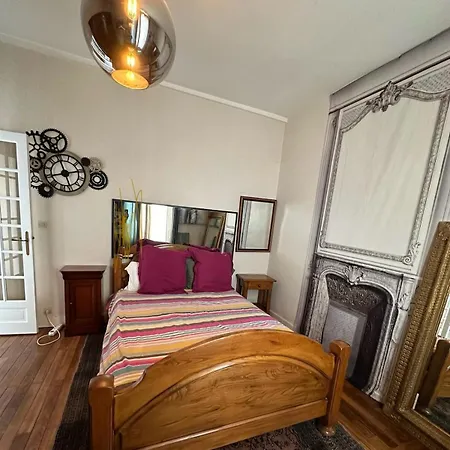 فيلة Bed And Birds تور