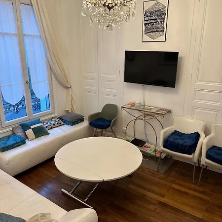 Bed And Birds تور