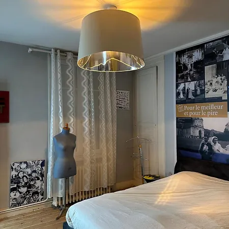 فيلة Bed And Birds