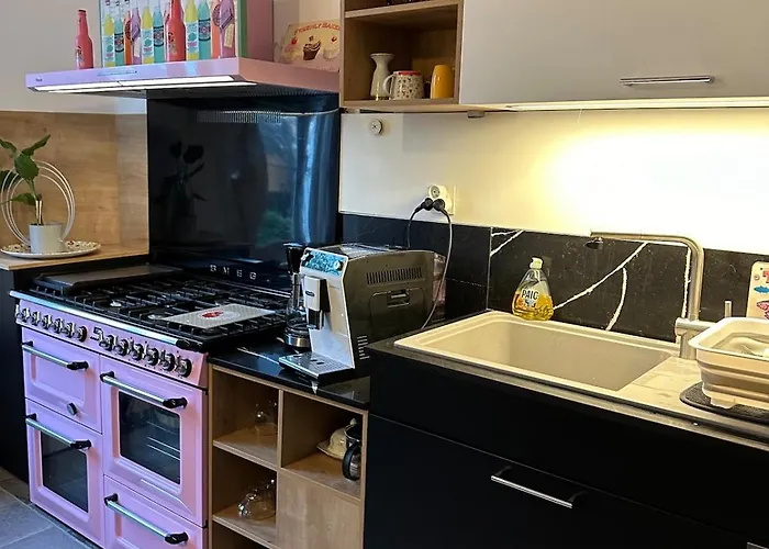 Bed And Birds * Tours